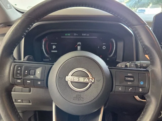 Used 2023 Gray Nissan Platinum image 25