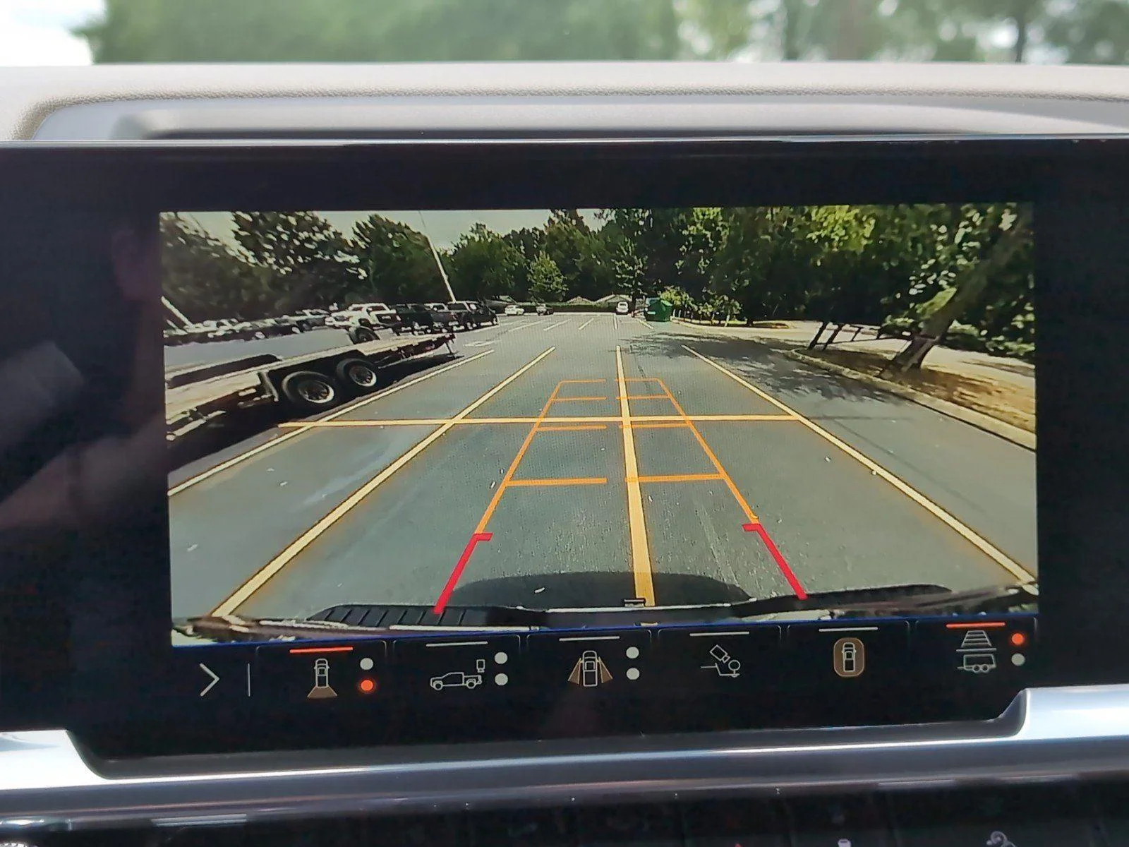 New 2026 Summit White GMC SLT image 23