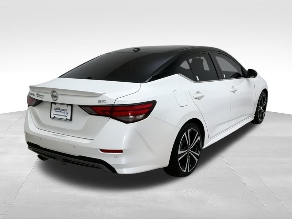 Used 2021 White Nissan SR image 9