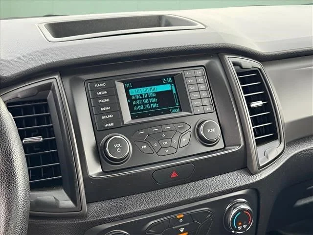 Used 2020 White Ford XL image 25