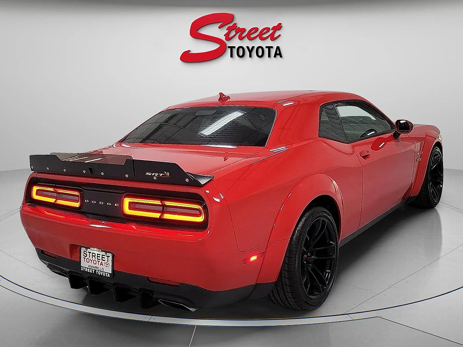 2021 Dodge Challenger R/T - Photo 4