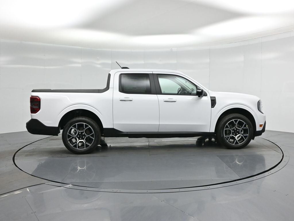 New 2026 Oxford White Ford Lariat image 28