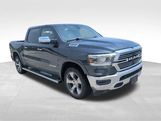 2019 RAM 1500 Laramie 4x4 Crew Cab 5'7's photo