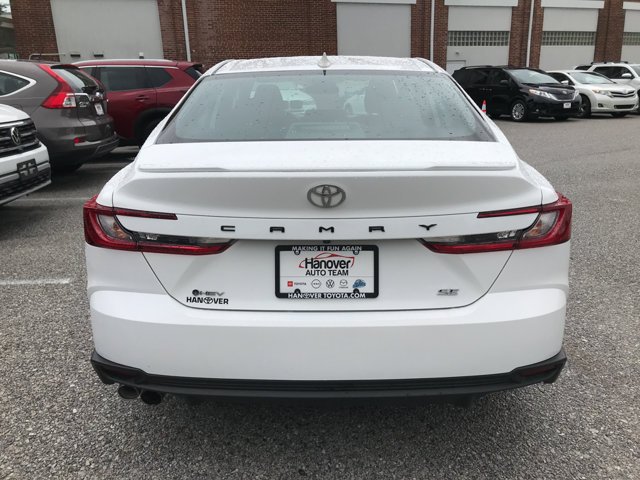 Certified Used 2025 Ice Cap Toyota SE image 6