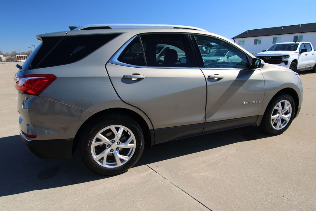 Used 2018 Gray Chevrolet LT image 5