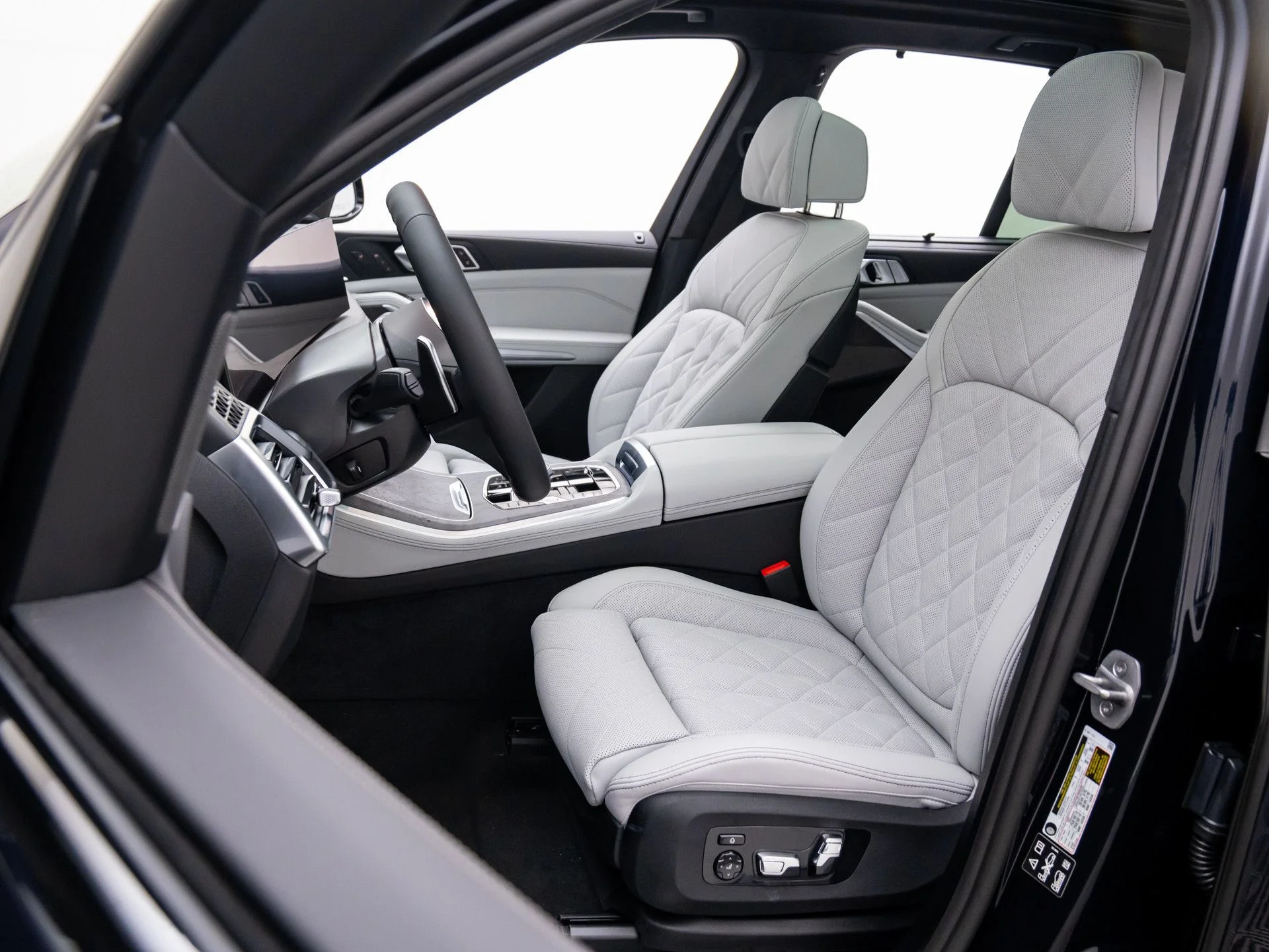 New 2026 Black BMW xDrive40i image 16