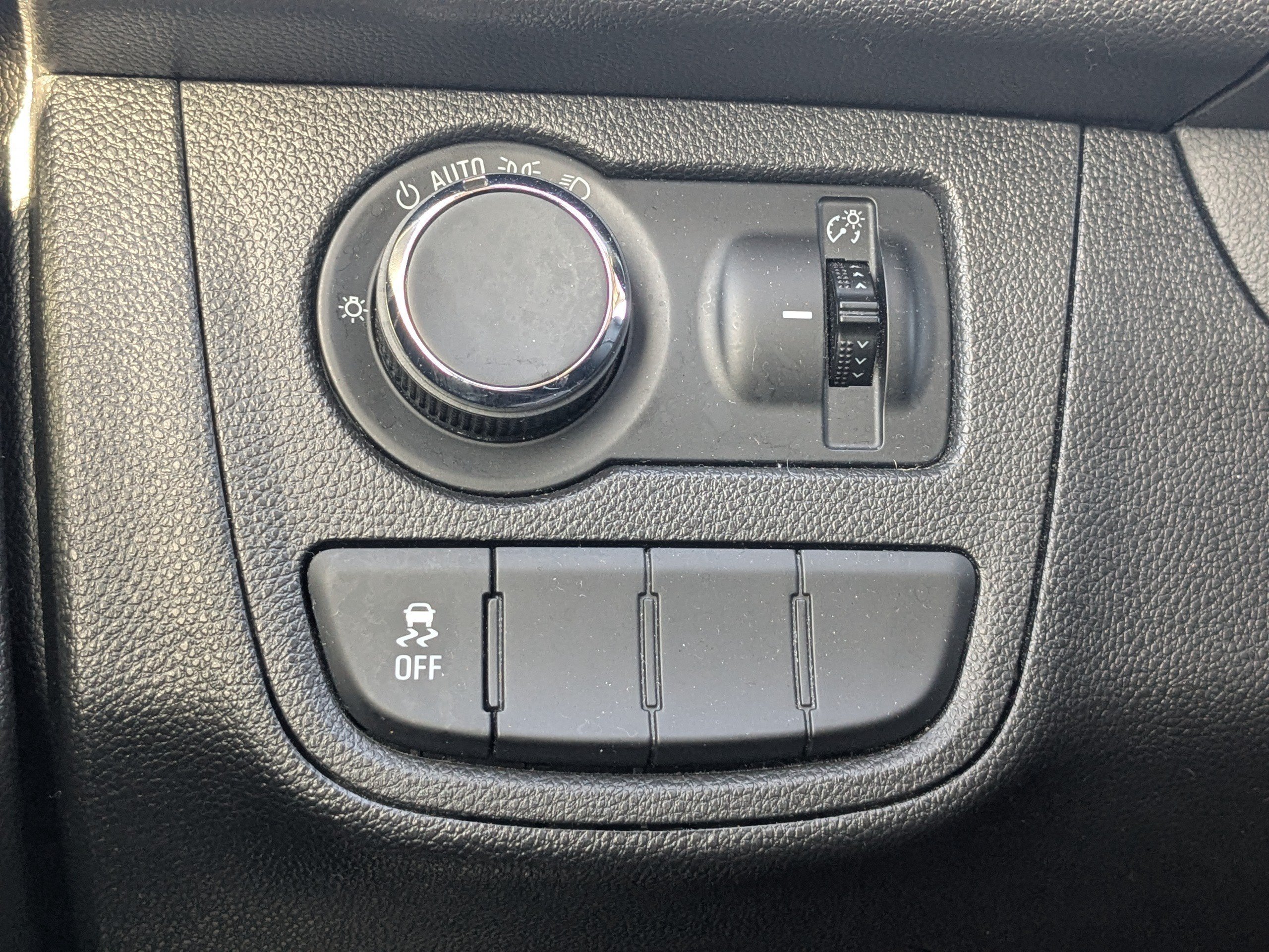2020 Chevrolet Spark LS - Photo 20