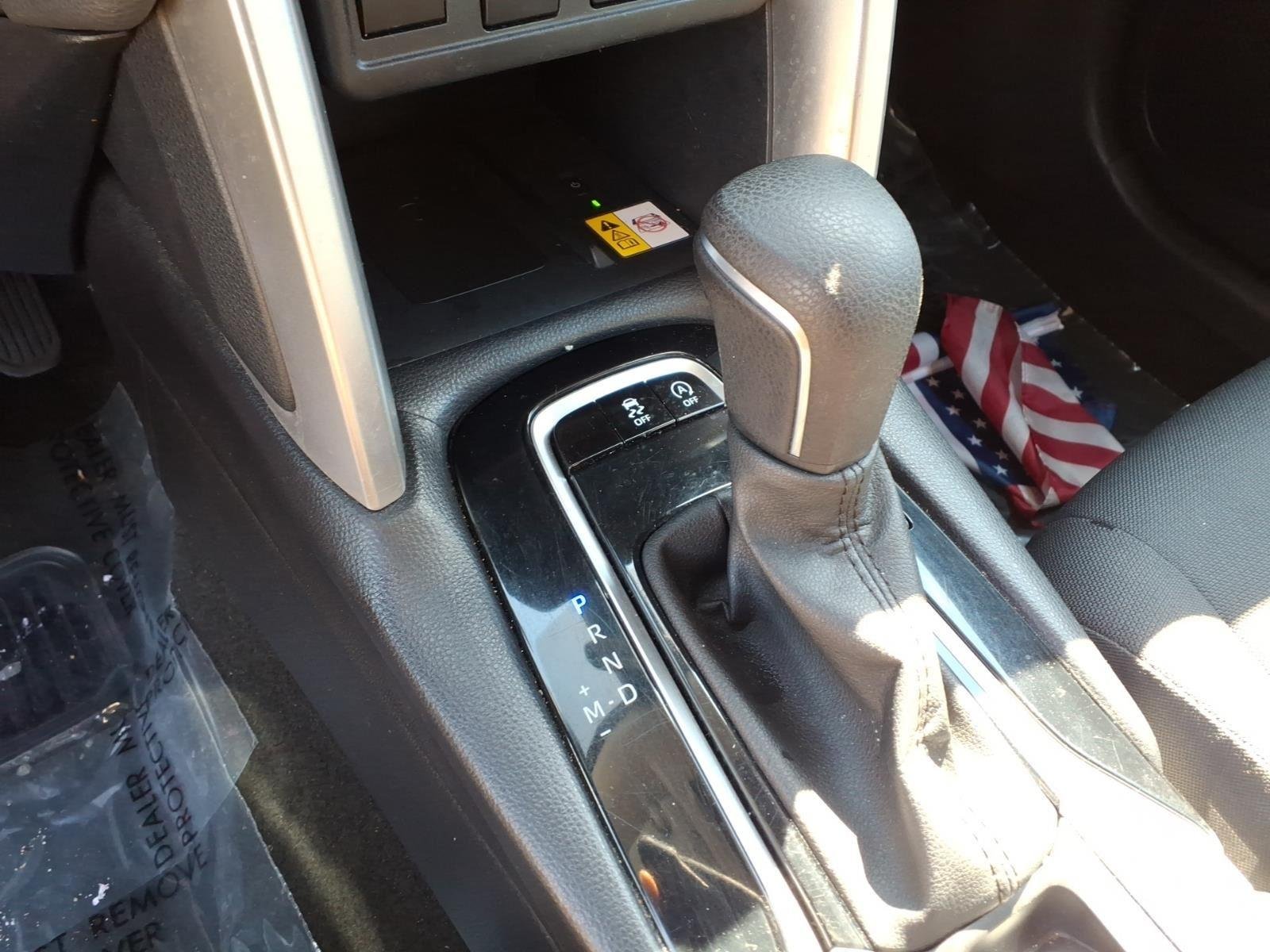 2022 Toyota Corolla Cross LE - Photo 29