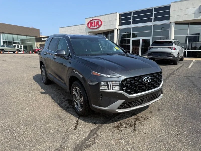 Used 2023 Gray Hyundai SEL image 4