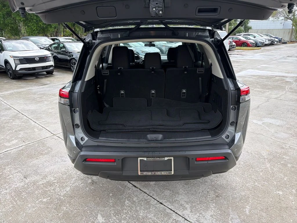 2023 Nissan Pathfinder SV - Photo 33