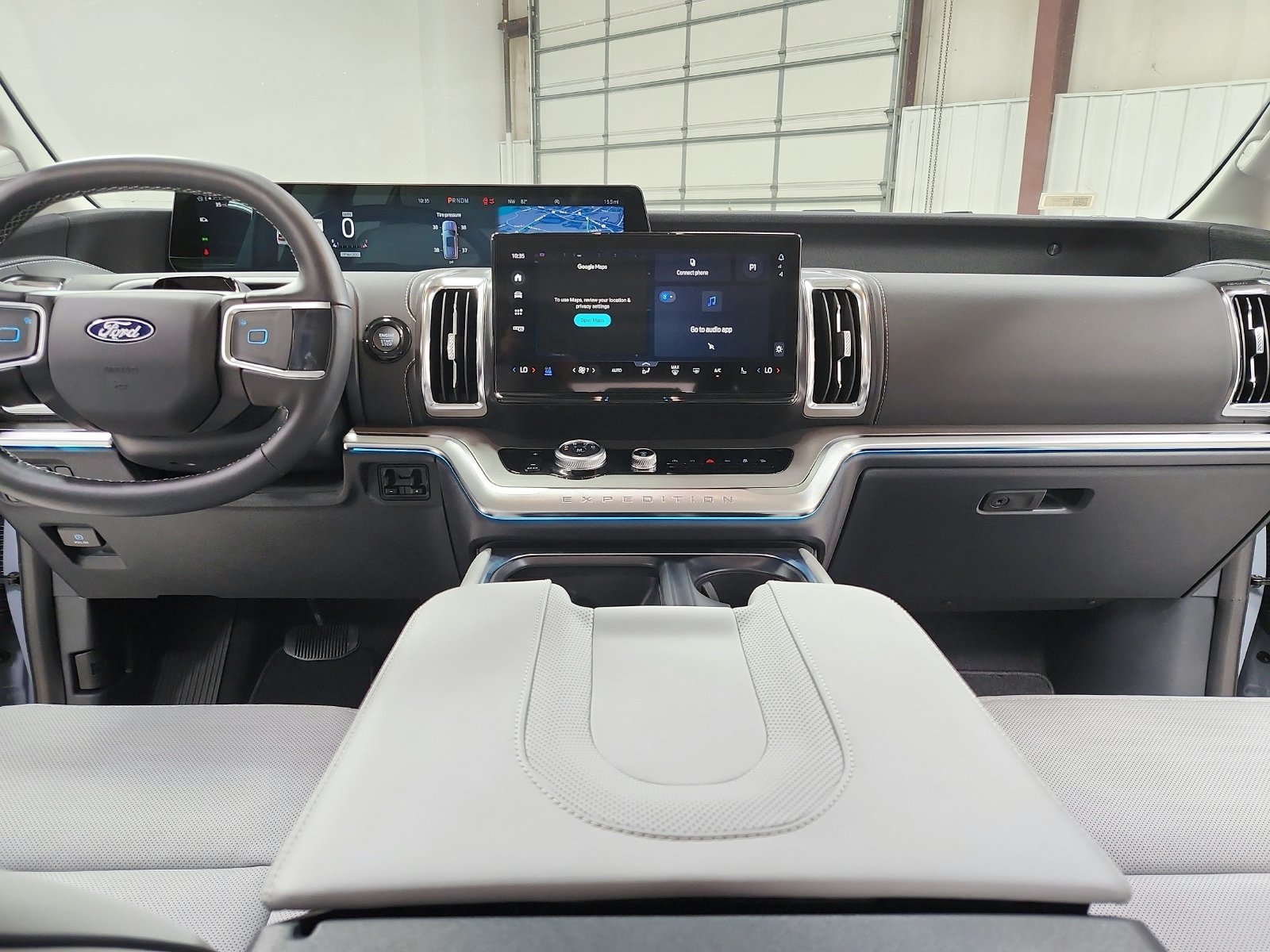 New 2027 Glacier Gray Metallic Tri-Coat Ford Platinum image 28