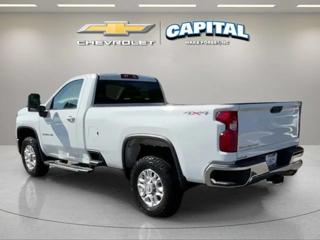 Used 2024 Summit White Chevrolet LT image 5