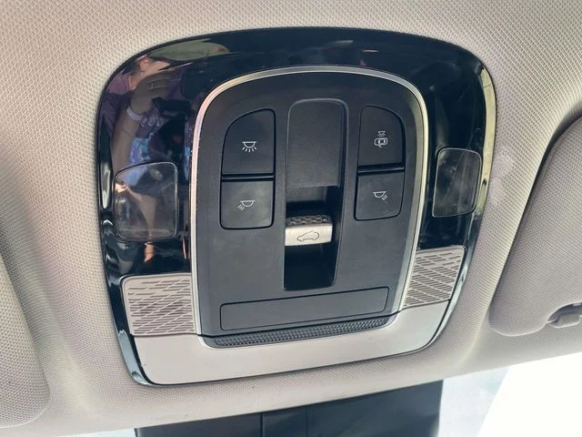 Used 2021 Black Hyundai SEL image 20