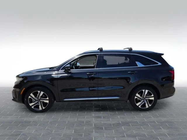Used 2023 Black Kia EX image 4