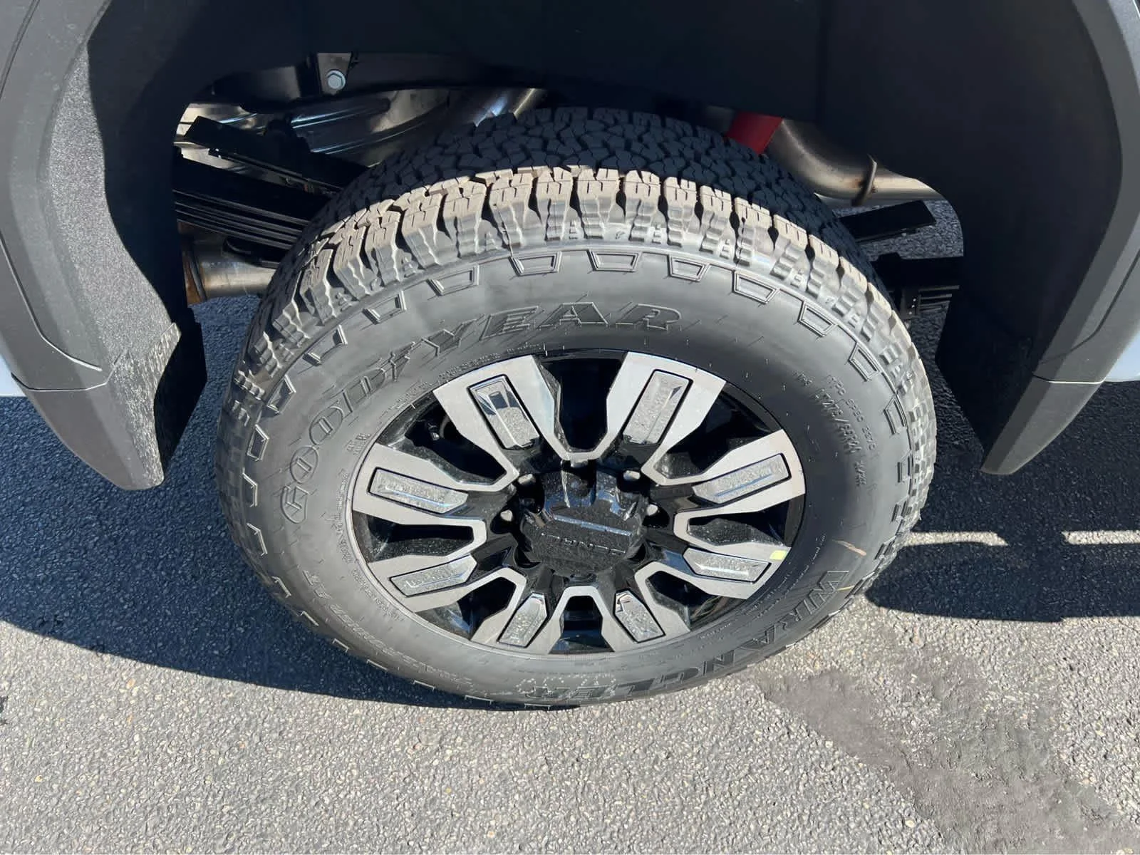 2026 GMC Sierra 3500HD Denali - Photo 11