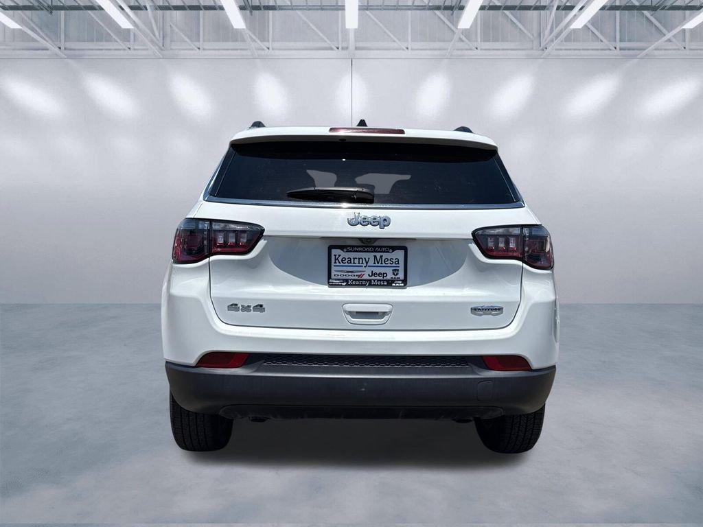Certified Used 2024 White Jeep Latitude image 5