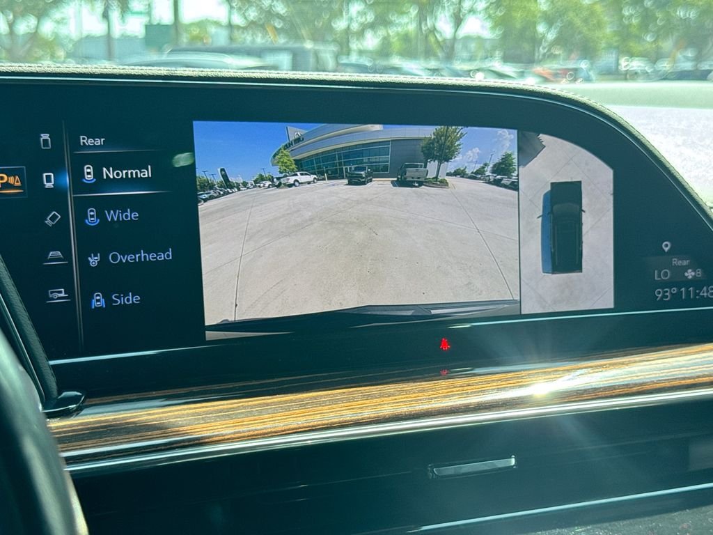 Used 2022 Gray Cadillac Premium image 27