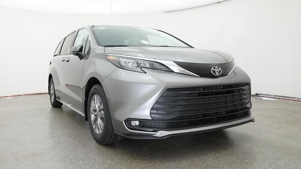 New 2026 Heavy Metal Toyota XLE image 22