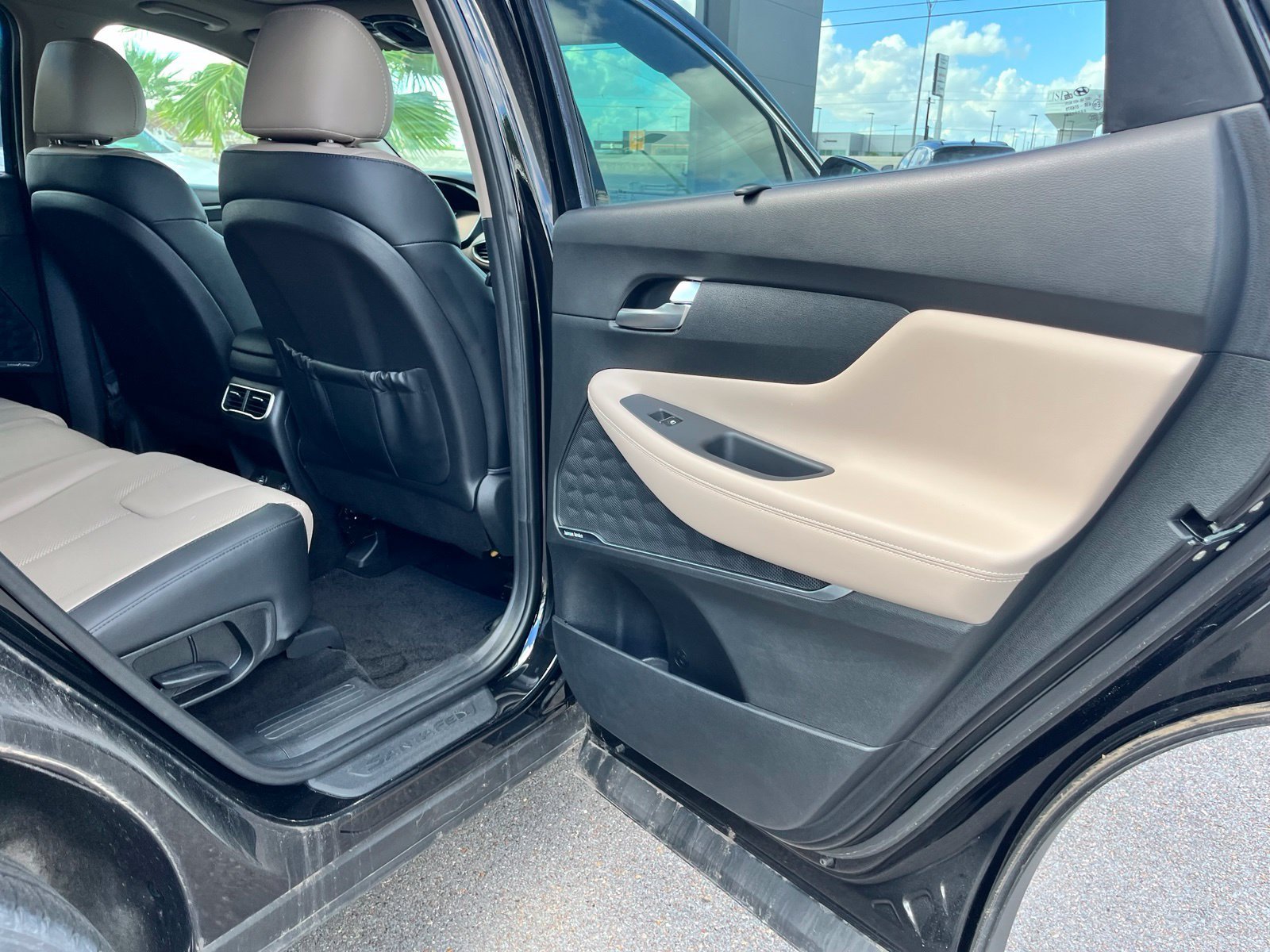 Used 2023 Black Hyundai SEL image 20