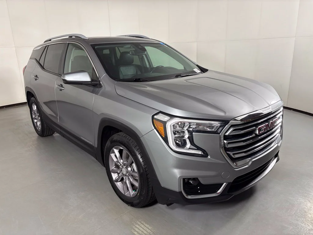 Certified Used 2023 STERLING METALLIC GMC SLT image 2