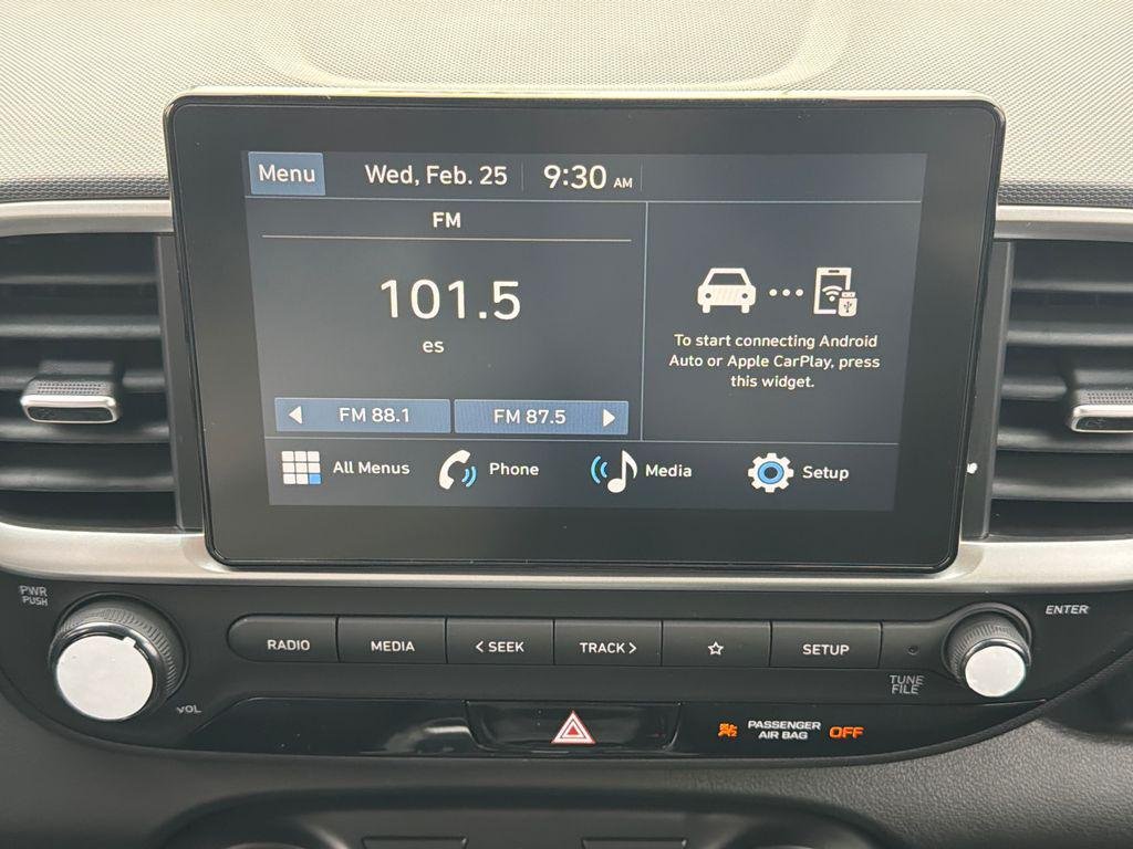 New 2026 Green Hyundai SE image 28