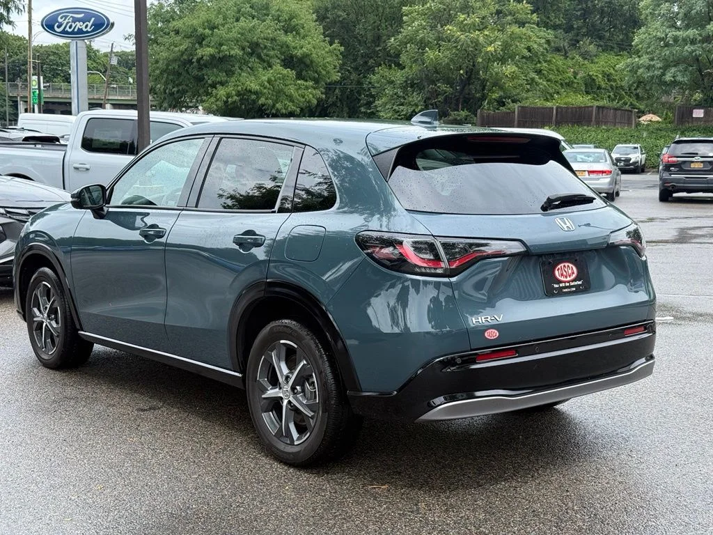 Used 2024  Honda EX-L image 8