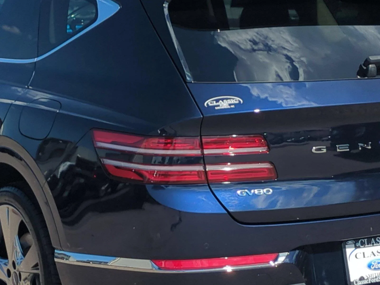 Used 2024 Capri Blue Genesis  image 11