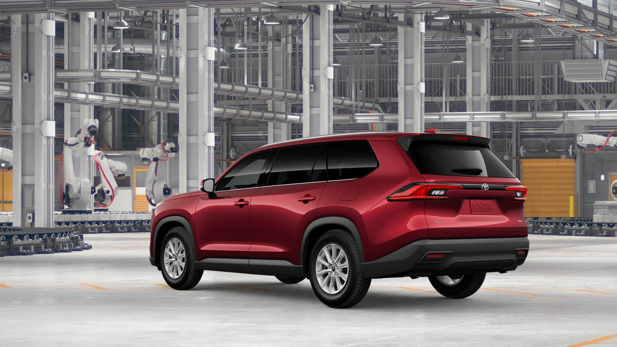 New 2026 Ruby Flare Pearl Toyota XLE image 18