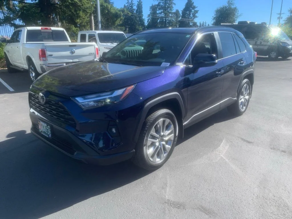 Used 2025 Blueprint Toyota XLE Premium image 1