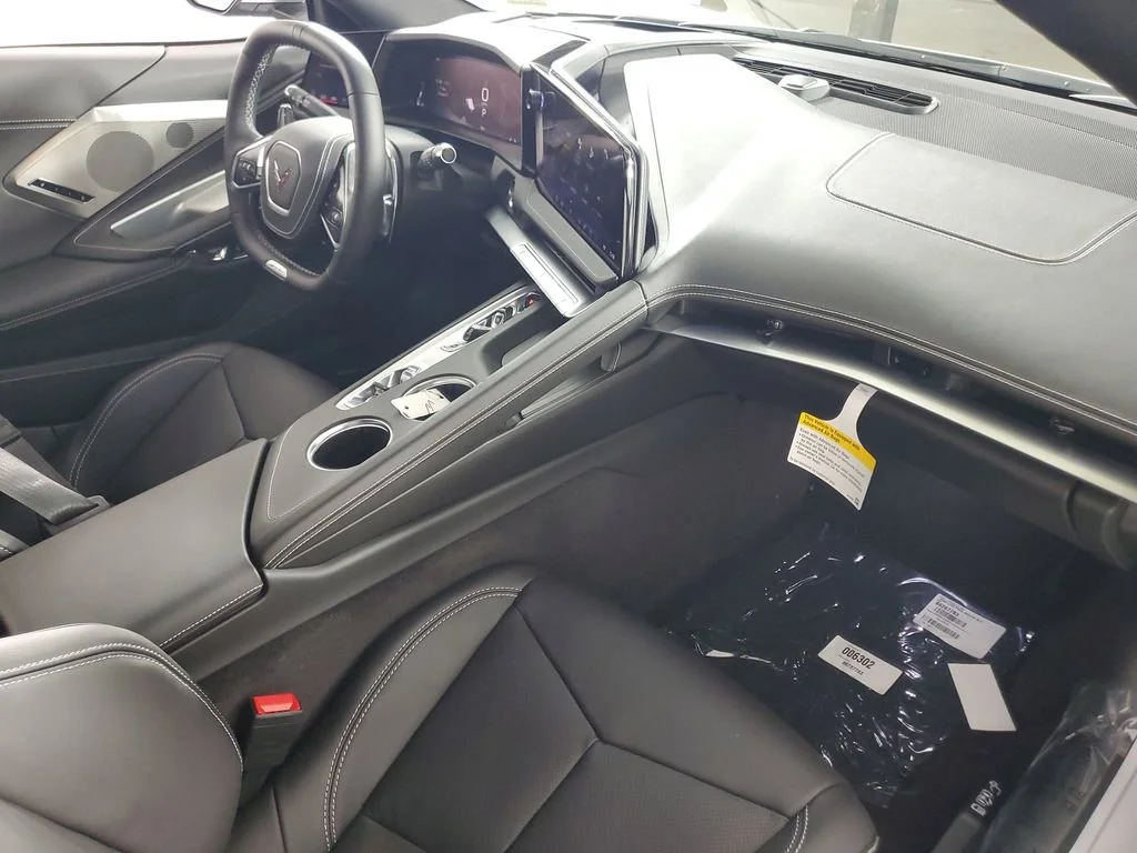 2026 Chevrolet Corvette 2LZ - Photo 16