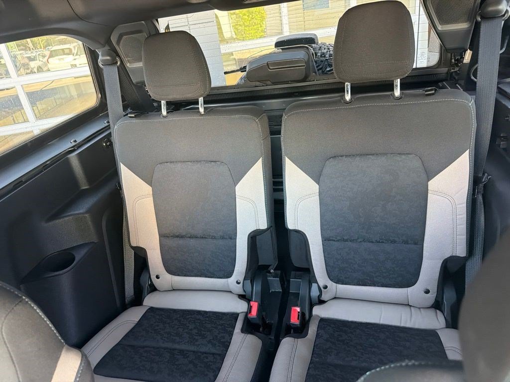 Used 2022 Gray Metallic Ford Wildtrak image 21