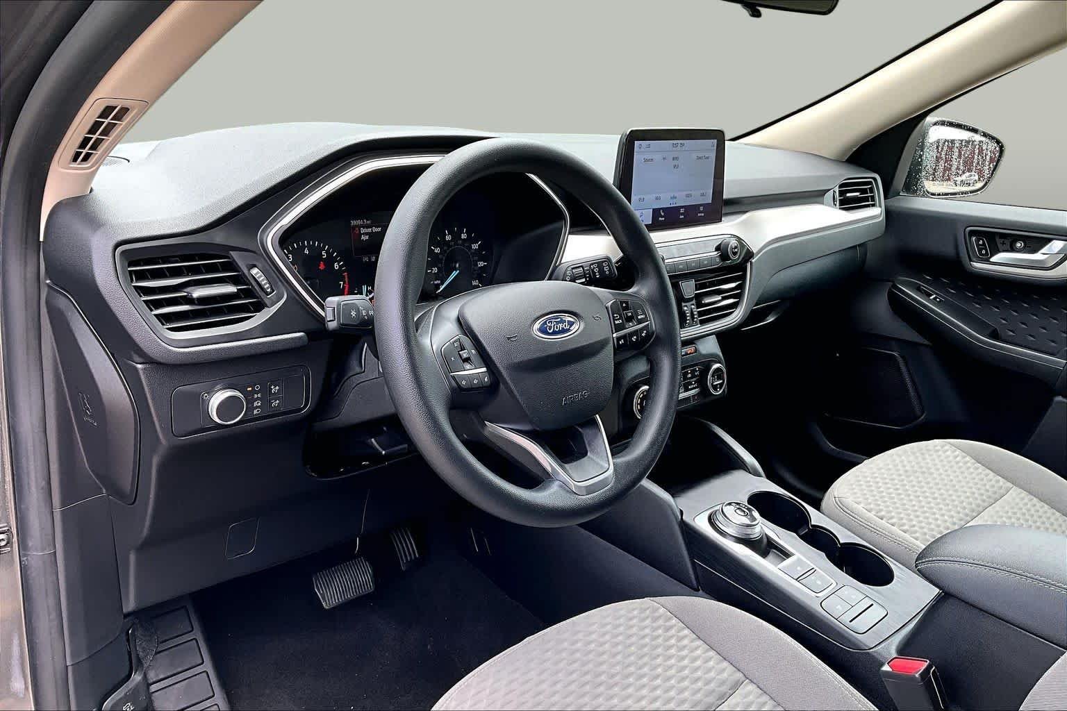 Used 2020 Magnetic Ford SE image 18