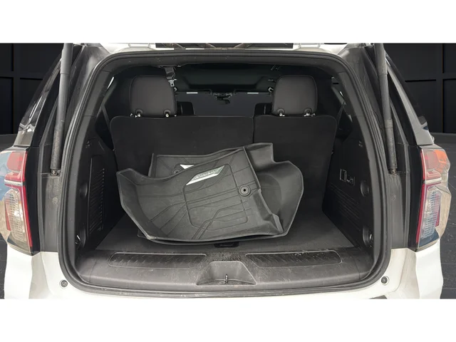 Used 2023 Summit White Chevrolet LT image 28
