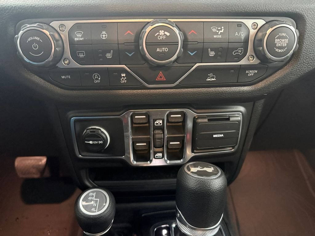 New 2026 Reign Exterior Paint Jeep Sport S image 23