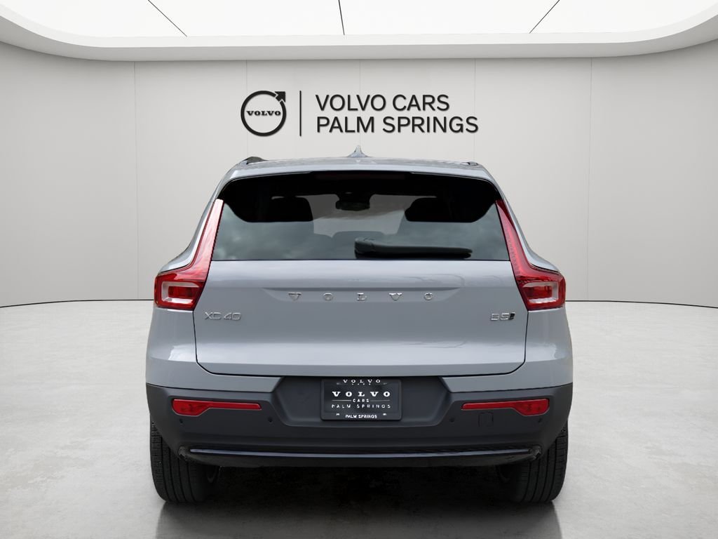 2025 Volvo XC40 Plus - Photo 8