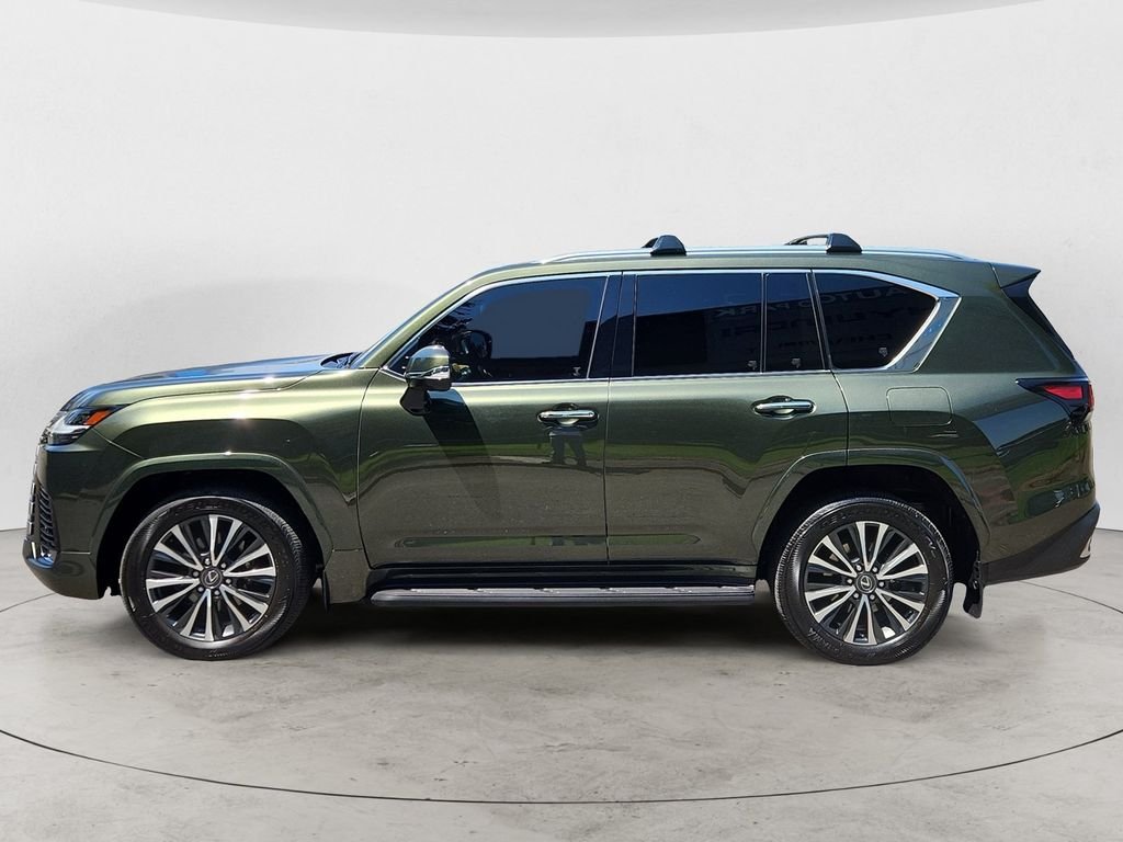 Used 2024 Green Lexus 600 Premium image 8