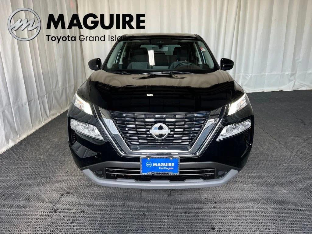 Used 2023 Black Nissan SV image 31