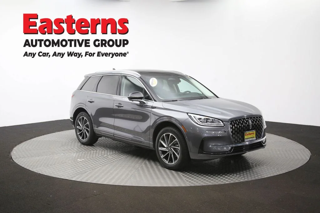 Used 2023 Gray Lincoln Grand Touring image 51
