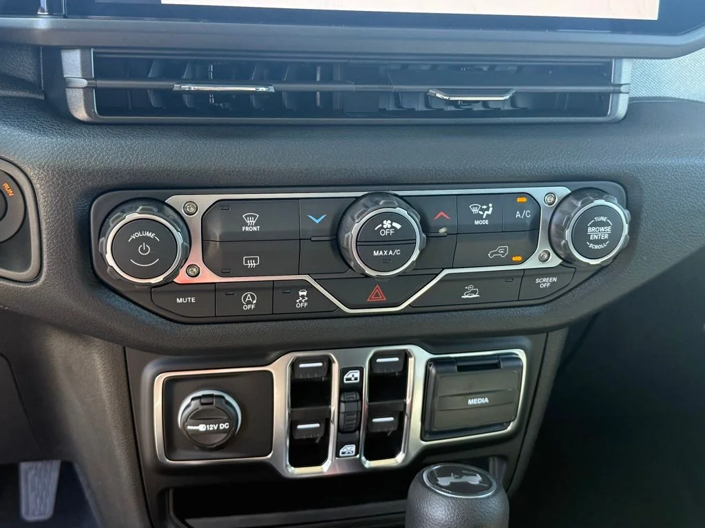 Used 2026 White Jeep Sport image 24