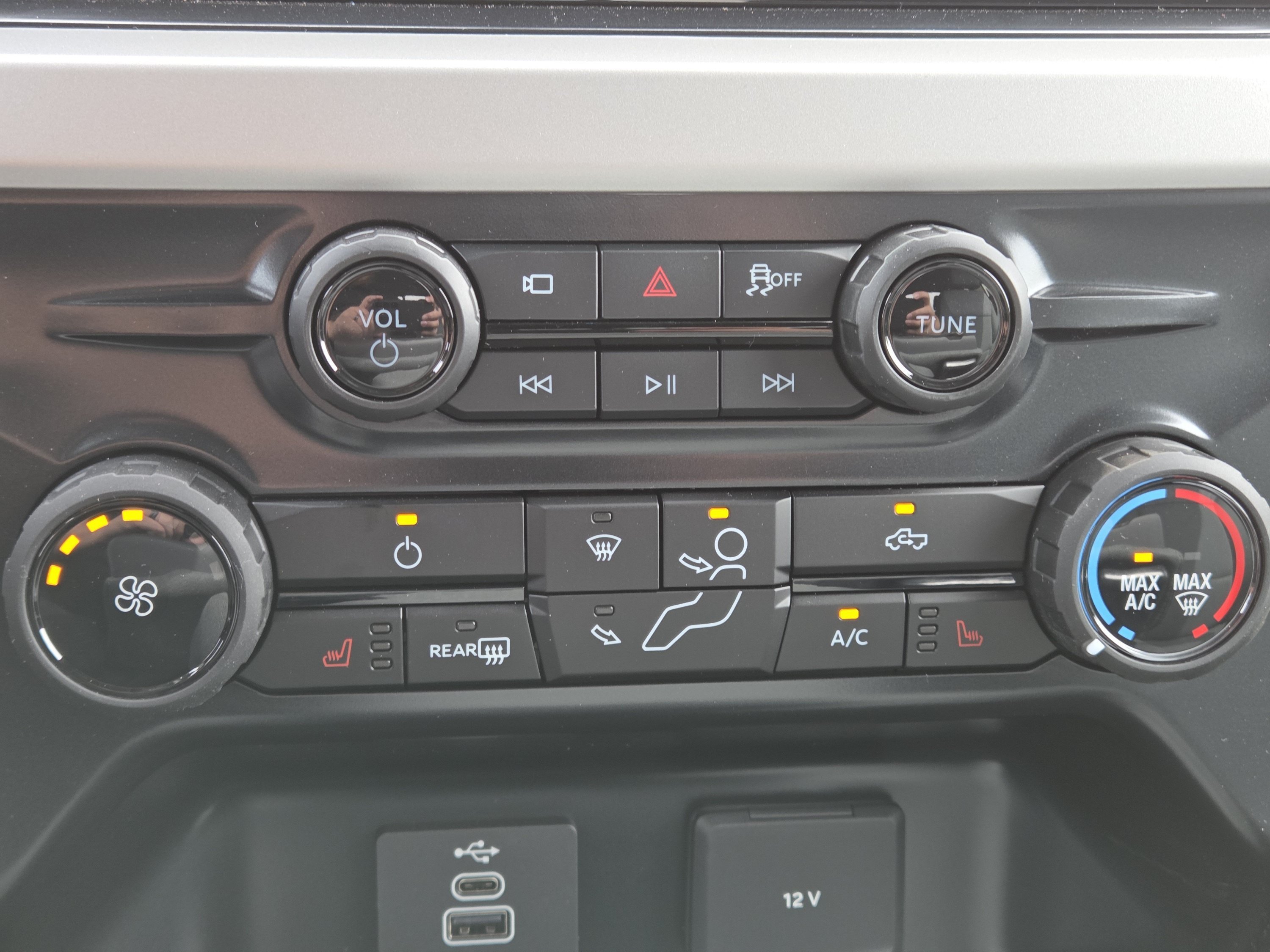 New 2026 Oxford White Ford XLT image 39