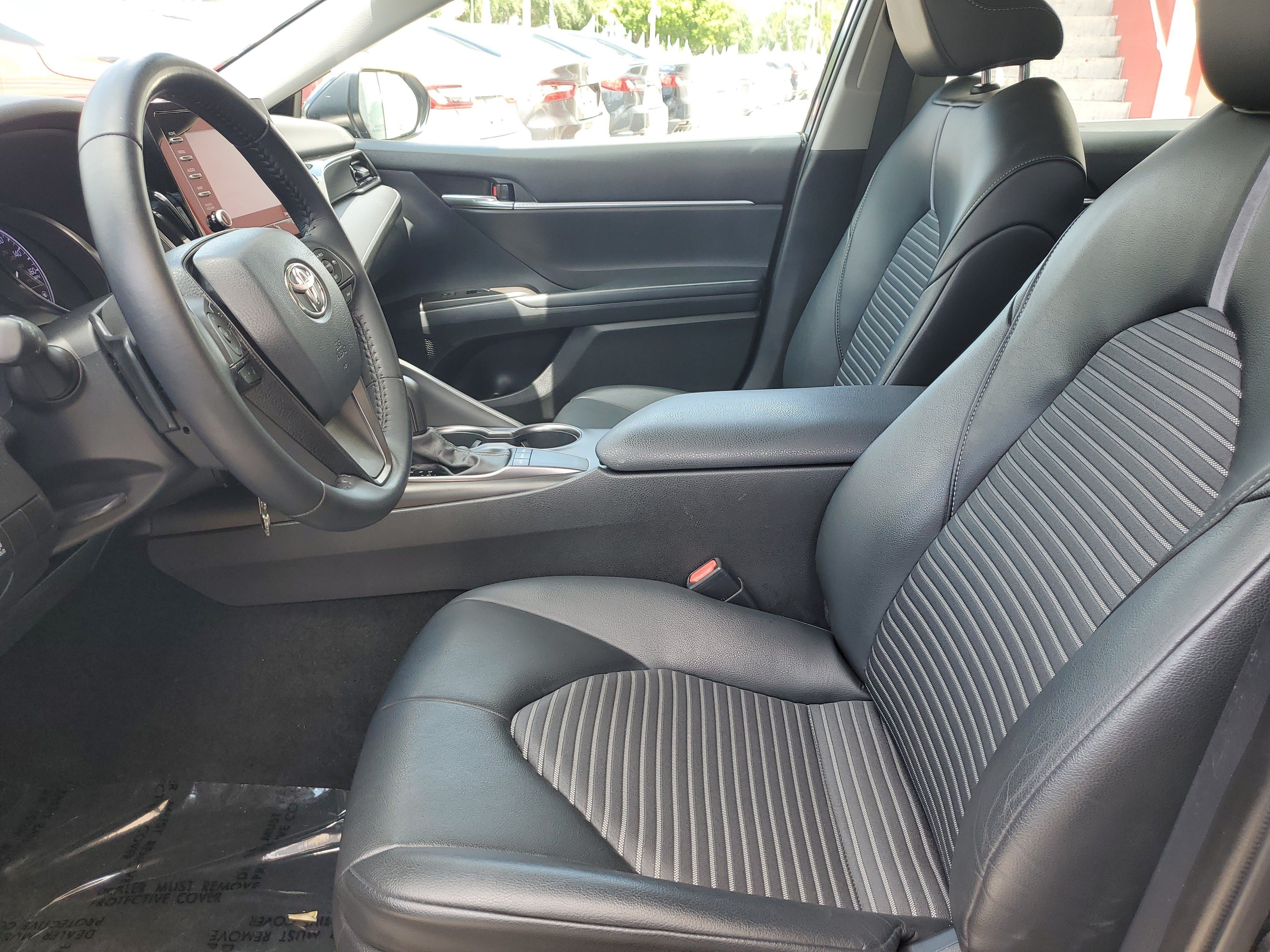Used 2022 Midnight Black Metallic Toyota SE image 16