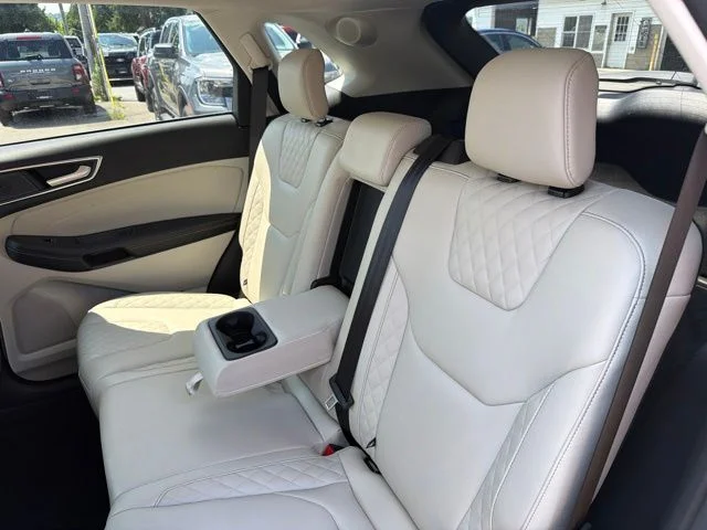 Used 2023 White Metallic Ford Titanium image 88