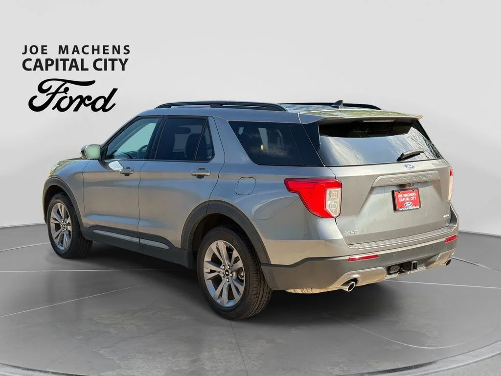 Used 2022 Gray Ford XLT image 7