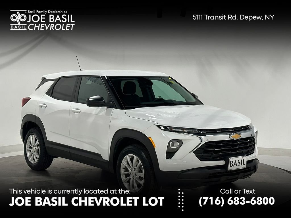 Used 2025 White Chevrolet LS image 1