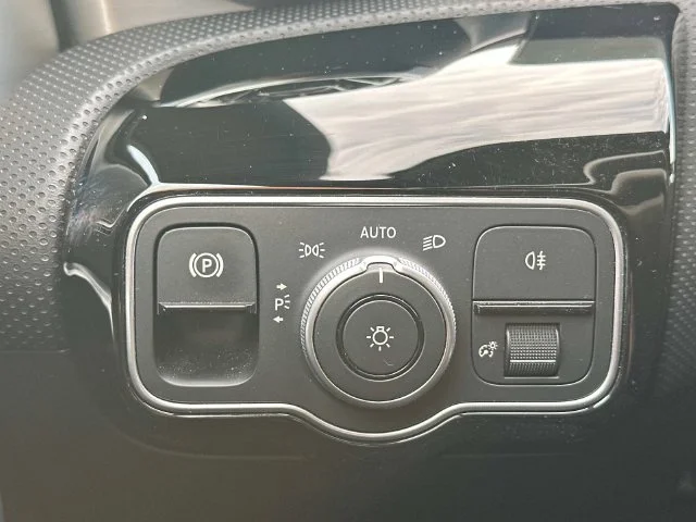 Used 2025 Black Mercedes-Benz CLA 250 image 28