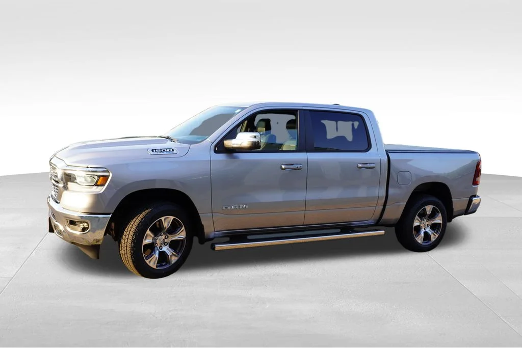 Used 2023 Billet Silver Metallic Clearcoat Ram Laramie image 10