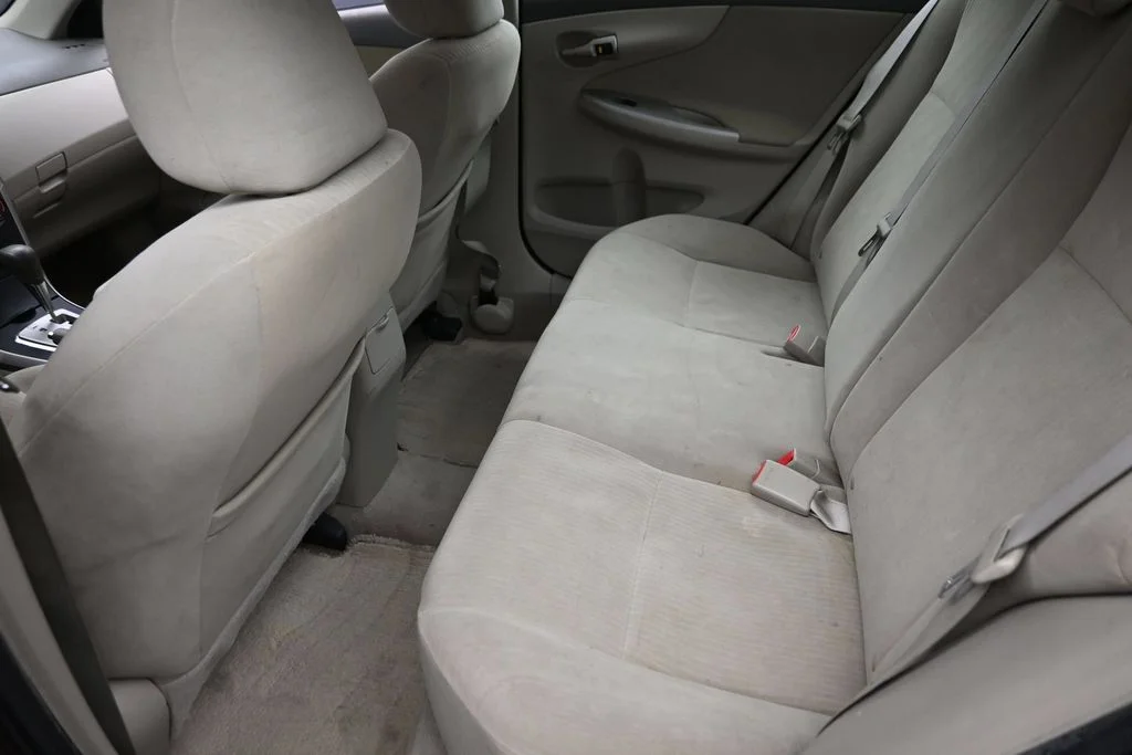 Used 2010  Toyota S image 13