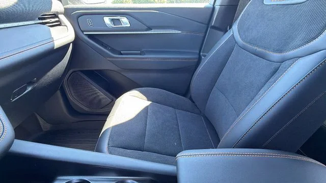 New 2026 Space White Metallic Ford Tremor® image 22