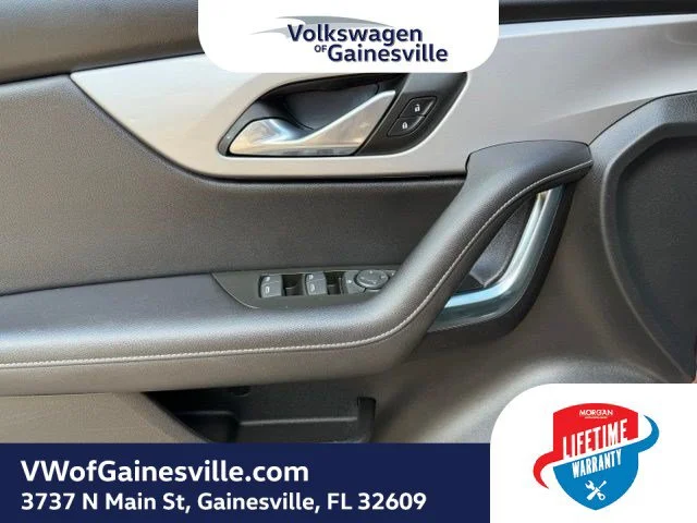 Used 2023 Copper Bronze Metallic Chevrolet LT image 16