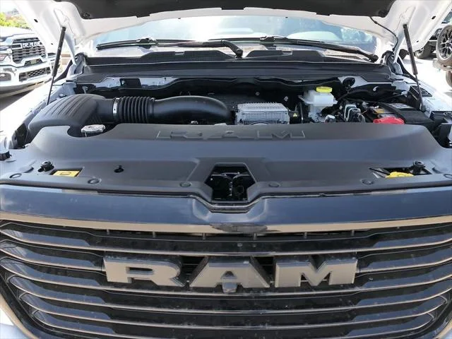 New 2026 Bright White Clear-Coat Exterior Paint RAM LARAMIE image 27